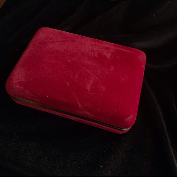 Vintage Red Velvet Travel Jewelry Box - Picture 2 of 11